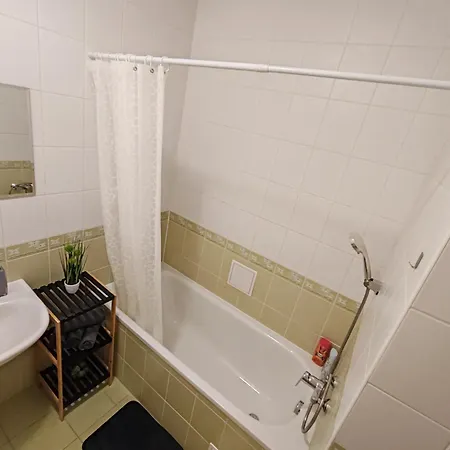 Everest * دونوفالي